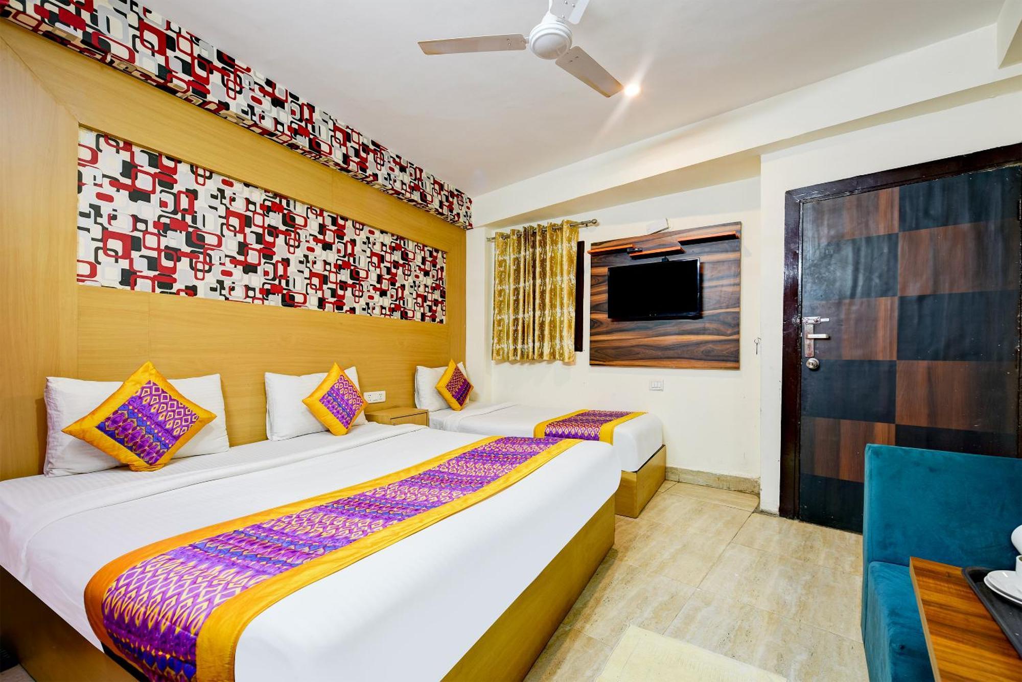 Hotel Sky View At Airport Yeni Delhi Dış mekan fotoğraf
